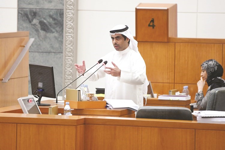 رياض العدساني﻿