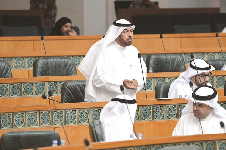 علي الدقباسي ﻿