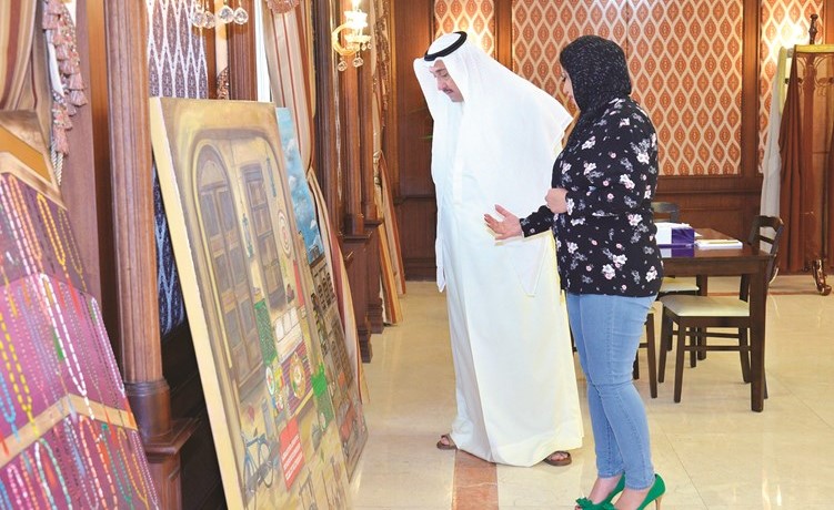 محافظ الفروانية استقبل الفنانة التشكيلية رجاء الوائلي وعلي الشمري