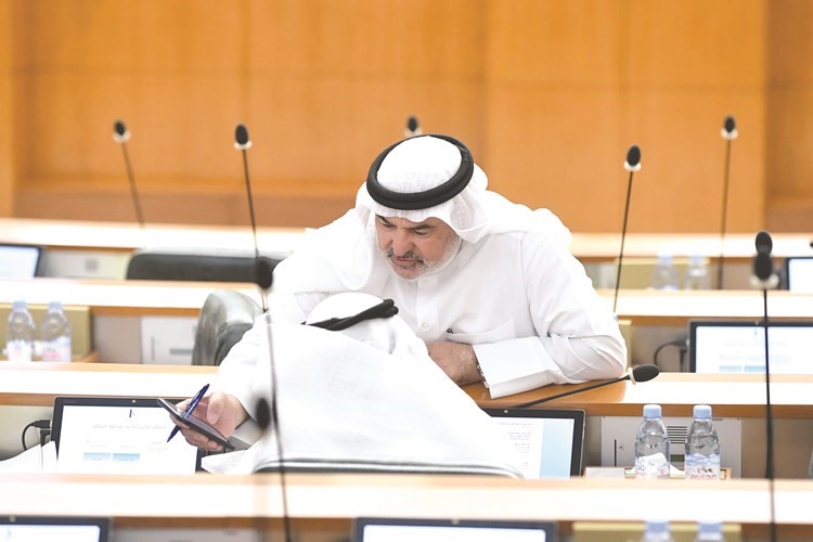 صالح عاشور﻿
