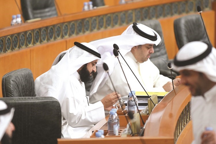 مبارك الحجرف وعبدالله فهاد﻿