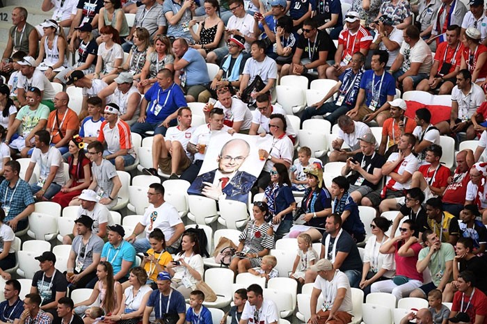 اللعب النظيف يؤهل اليابان رغم الخسارة من بولندا بهدف نظيف