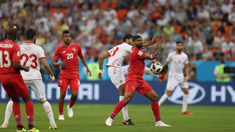 لاعب تونس وهبي خزري يسجل الهدف الثاني في مرمى بنما