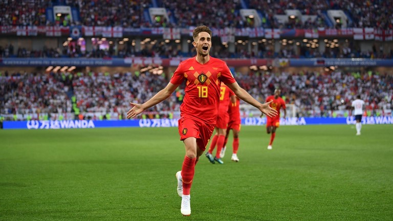 لاعب بلجيكا عدنان يانوزاي يسجل الهدف الاول في مرمى انجلترا