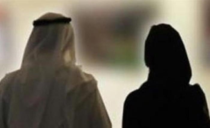 بعد أن قال لها "عشم إبليس في الجنة".. سعودي يعيد زوجته بعد تطليقها بشراء سيارة كانت تحلم بامتلاكها