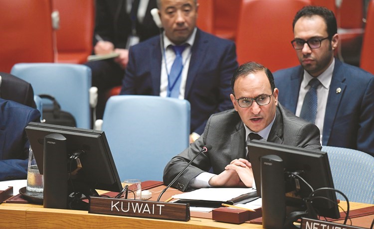 السفير منصور العتيبي ﻿