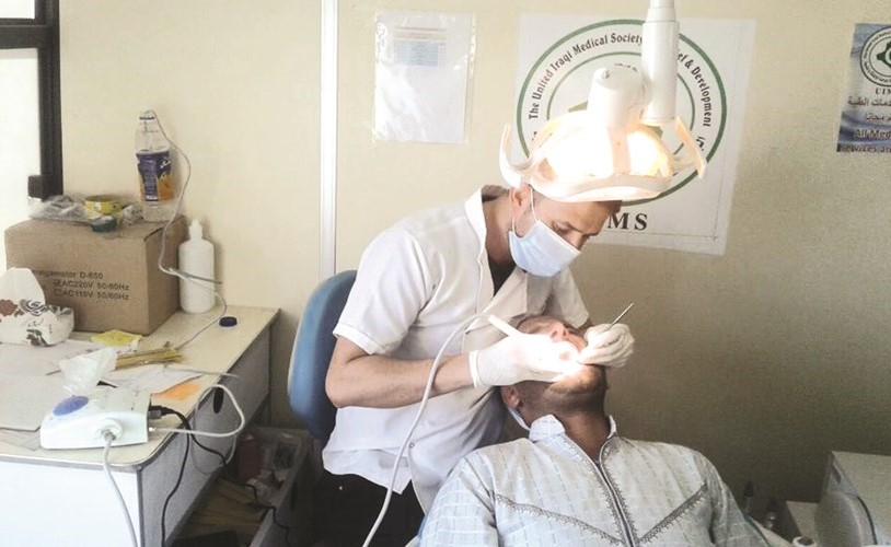 جانب من الفحوصات الطبية في أحد المستشفيات المتنقلة﻿