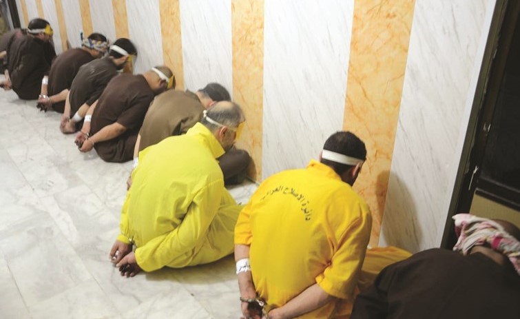  عدد من المدانين بالإرهاب قبيل تنفيذ حكم الاعدام بهم	(رويترز) ﻿