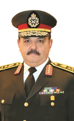 الفريق علي فهمي﻿