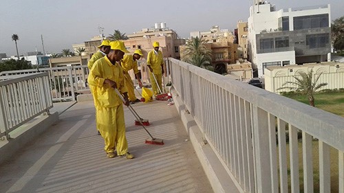 تحرير80 مخالفة ورفع 75 سيارة مهملة في العاصمة