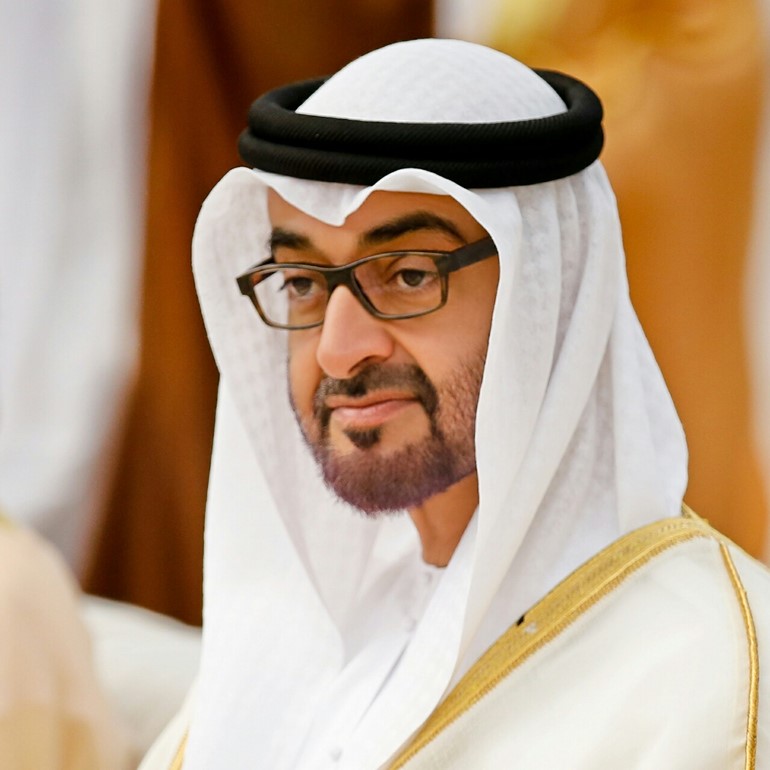 النائب الأول يتلقى اتصالين هاتفيين من ولي عهد أبوظبي وحاكم الفجيرة