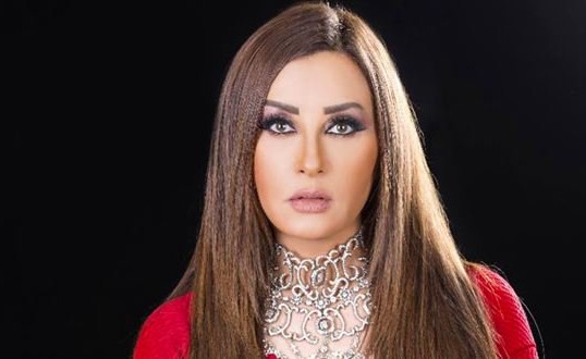 فيديو.. لطيفة لمعجب لبناني "جيت لك وبوستني و يلا نتصور"