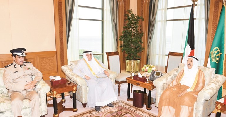 صاحب السمو الأمير مستقبلا الشيخ خالد الجراح والفريق عصام النهام﻿