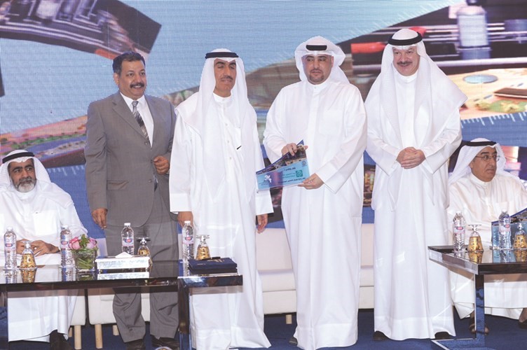 جامعة الكويت افتتحت معرض التصميم الهندسي بمشاركة 111 مشروعاً طلابياً