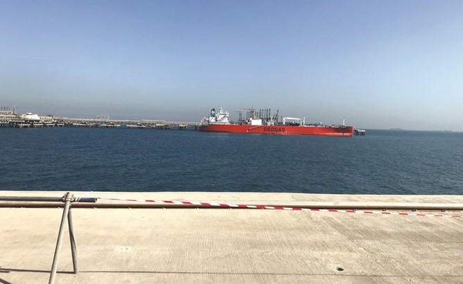 الكويت تنجح بتصدير أول شحنة نفط خفيف