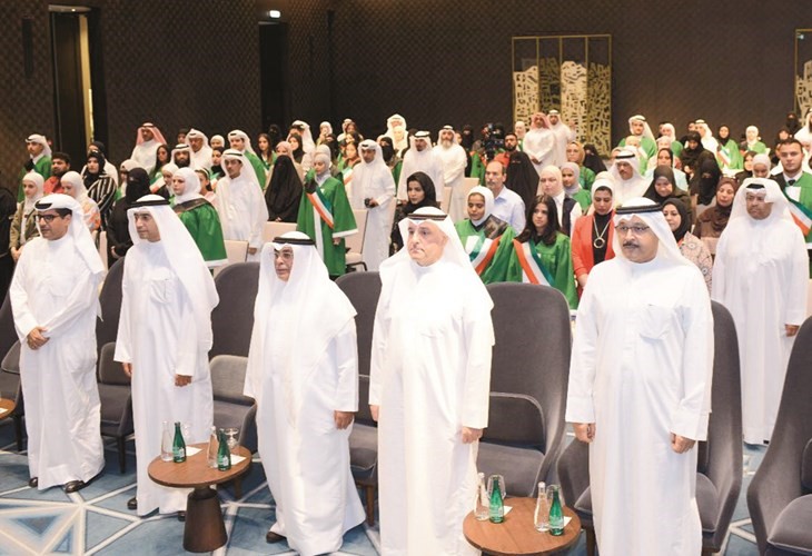 مازن الناهض ود. هيثم الأثري وفيصل المقصيد ووليد مندني في مقدمة الحضور﻿