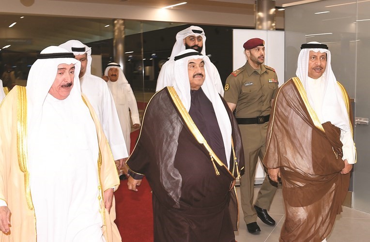 سمو الشيخ ناصر المحمد وسمو الشيخ جابر المبارك والشيخ سالم صباح الناصر ﻿