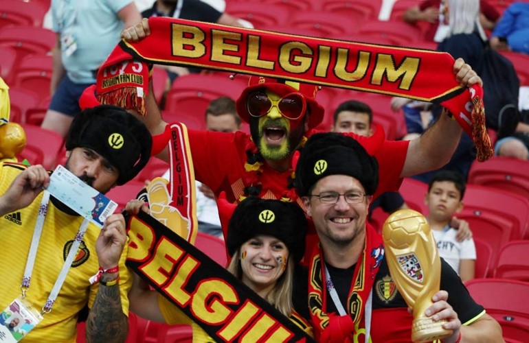 لاعب البرازيل ريناتو أجوستو يسجل هدف في مرمى بلجيكا