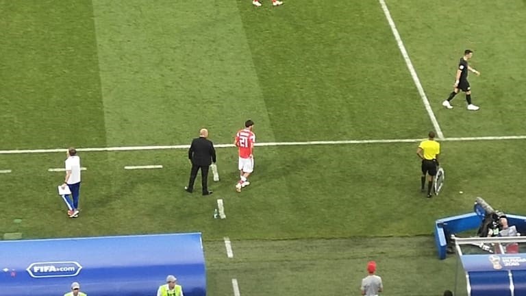 كرواتيا تقصي روسيا بركلات الترجيح 4-3 بعد انتهاء الوقتين الاصلي والاضافي 2-2 ويضرب موعدا مع انجلترا بنصف النهائي