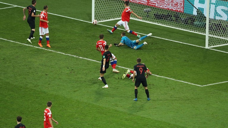 كرواتيا تقصي روسيا بركلات الترجيح 4-3 بعد انتهاء الوقتين الاصلي والاضافي 2-2 ويضرب موعدا مع انجلترا بنصف النهائي
