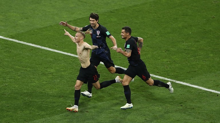 كرواتيا تقصي روسيا بركلات الترجيح 4-3 بعد انتهاء الوقتين الاصلي والاضافي 2-2 ويضرب موعدا مع انجلترا بنصف النهائي