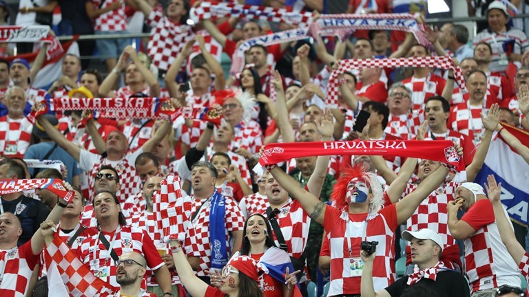 كرواتيا تقصي روسيا بركلات الترجيح 4-3 بعد انتهاء الوقتين الاصلي والاضافي 2-2 ويضرب موعدا مع انجلترا بنصف النهائي