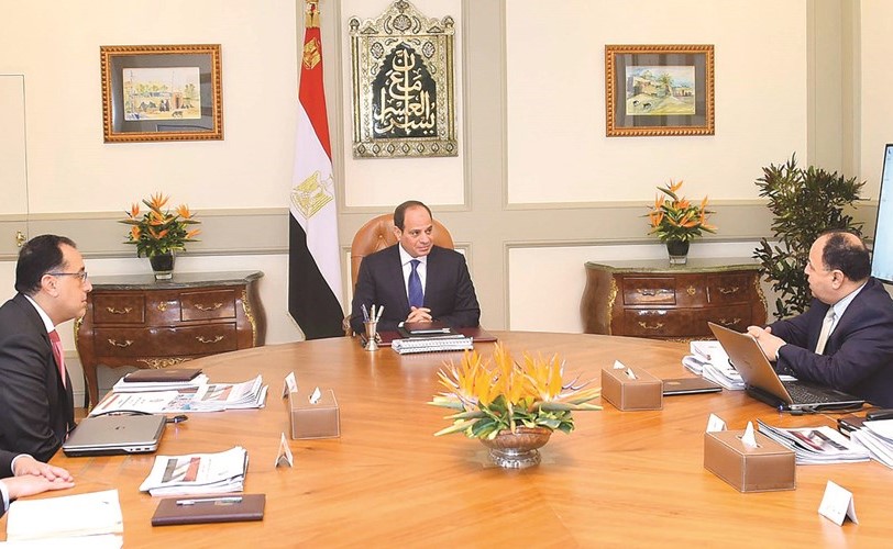 الرئيس المصري عبدالفتاح السيسي خلال اجتماع أمس﻿