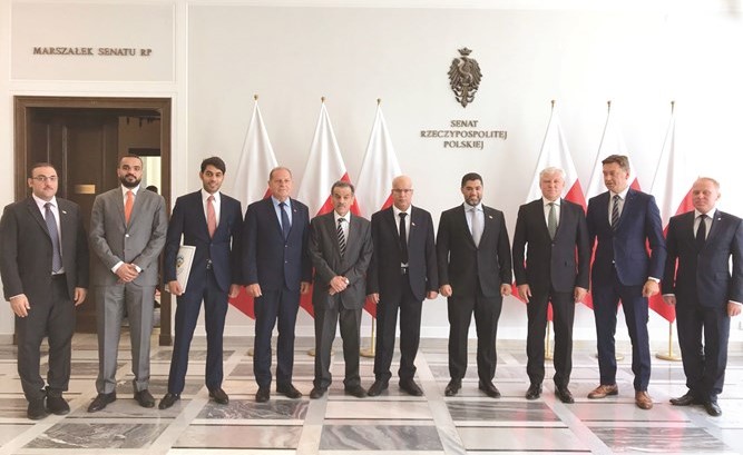 وفد مجموعة الصداقة البرلمانية الكويتيةالپولندية برئاسة النائب عمر الطبطبائي وعضوية النائب مبارك الحريص مع مجموعة الصداقة البرلمانية الپولندية﻿