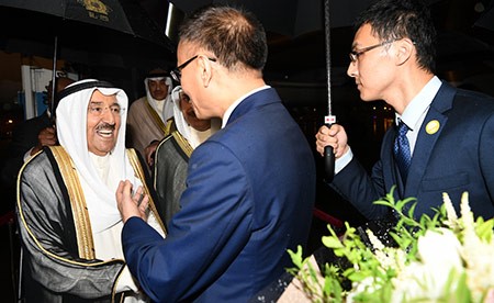 ‏سمو الأمير : نتوقع من الجانب الصينى منح الكويت‬⁩ اولوية وخصوصية استثمارية وتشجيع الشراكات التجارية .
