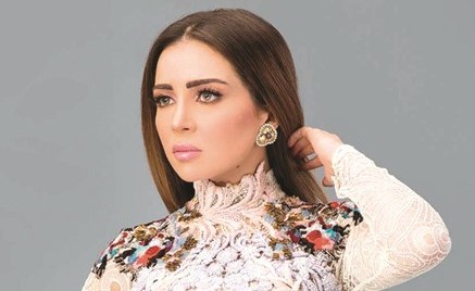 مي عز الدين: أحب الالتزام.. وأعيش على طبيعتي