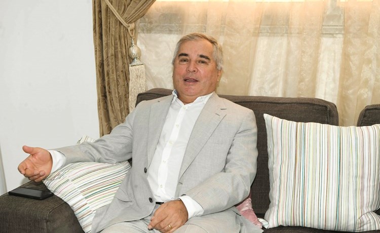 سفير طاجيكستان زبيد الله زبيدوف خلال المؤتمر الصحافي (محمد هاشم) ﻿