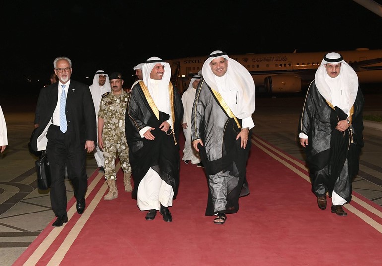 الغانم يعود الى البلاد بعد تمثيل سمو الامير في حفل تنصيب اوردوغان
