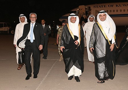 الغانم يعود الى البلاد بعد تمثيل سمو الامير في حفل تنصيب اوردوغان