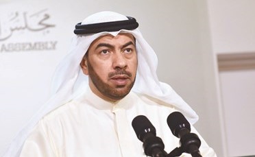علي الدقباسي﻿