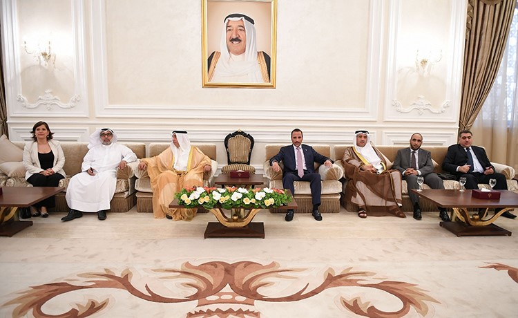 الغانم إلى بيروت للمشاركة في منتدى الاقتصاد العربي