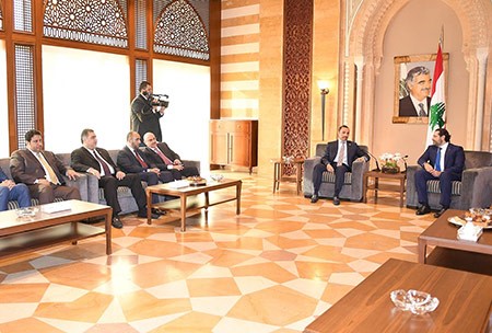 رئيس مجلس الأمة الكويتي يجتمع إلى رئيس الوزراء اللبناني المكلف