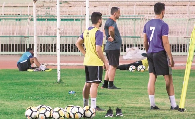 تدريبات العربي تشهد ارتفاعا متزايدا في عدد حضور اللاعبين