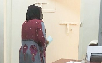 الموسى: 7 عمال متسولين إلى «الإبعاد» لمخالفتهم قانون العمل