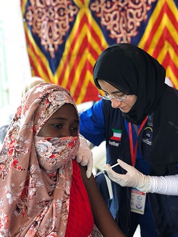 قافلة طبية كويتية تقدم مساعدات بقيمة 70 ألف دولار لدولة تشاد