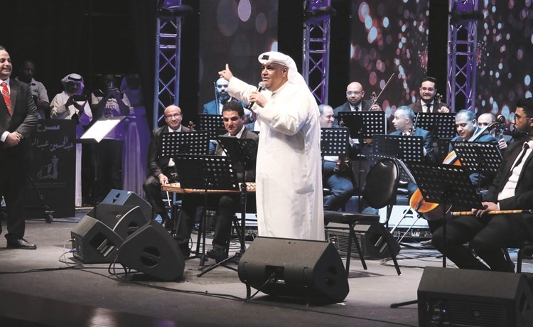 بالفيديو.. «قلب الكويت»نبيل شعيل «منطقي» في افتتاح «صيفي ثقافي 13»