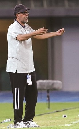 مدرب الساحل عبدالرحمن العتيبي ﻿