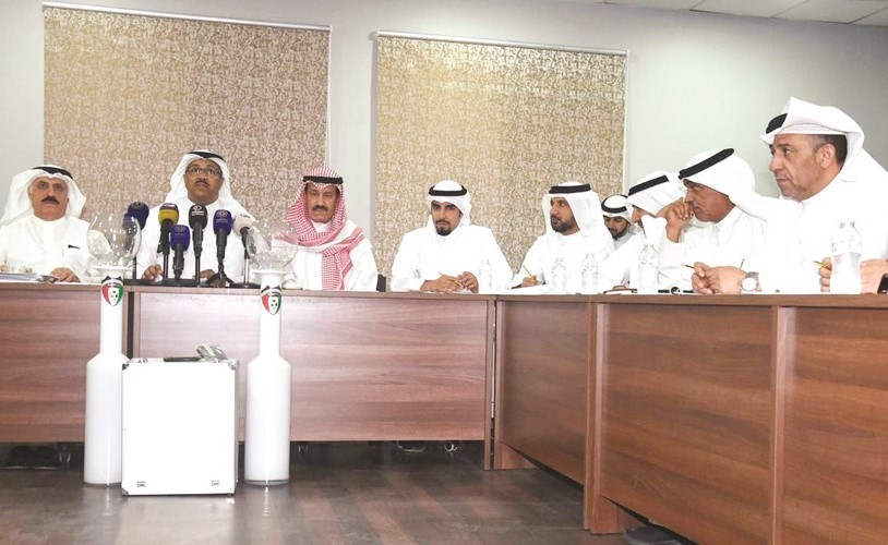 خالد الشمري وصبيح أبل وعباس دشتي ومحمد العتيبي وعدد من ممثلي الأندية﻿