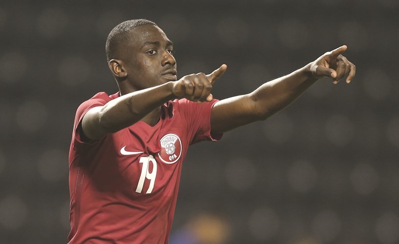 لاعب منتخب قطر ونادي الدحيل المعز علي﻿