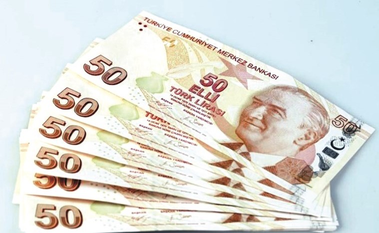 تهديدات ترامب تضغط على الليرة التركية