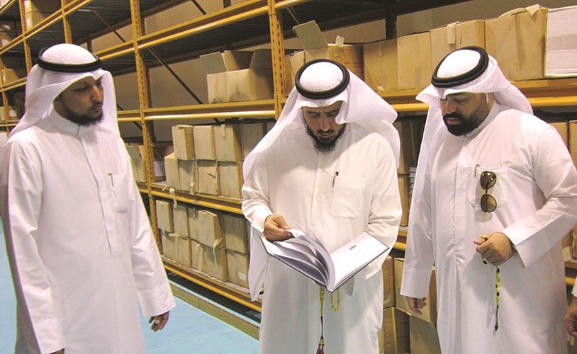 بدر العتيبي خلال الجولة التفقدية ﻿