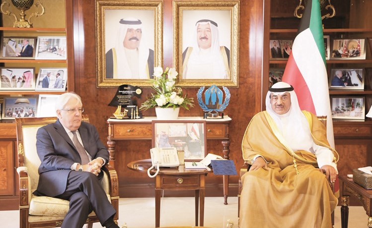 الشيخ صباح الخالد مستقبلا مبعوث الأمين العام للأمم المتحدة في اليمن مارتن غريفيث ﻿