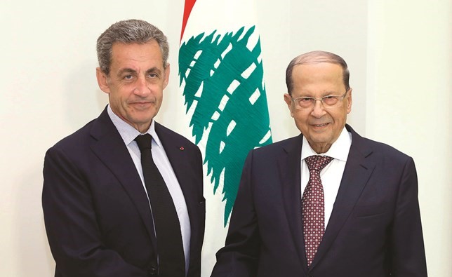 الرئيس العماد ميشال عون مستقبلا الرئيس الفرنسي السابق نيكولا ساركوزي في بعبدا	(محمود الطويل)﻿