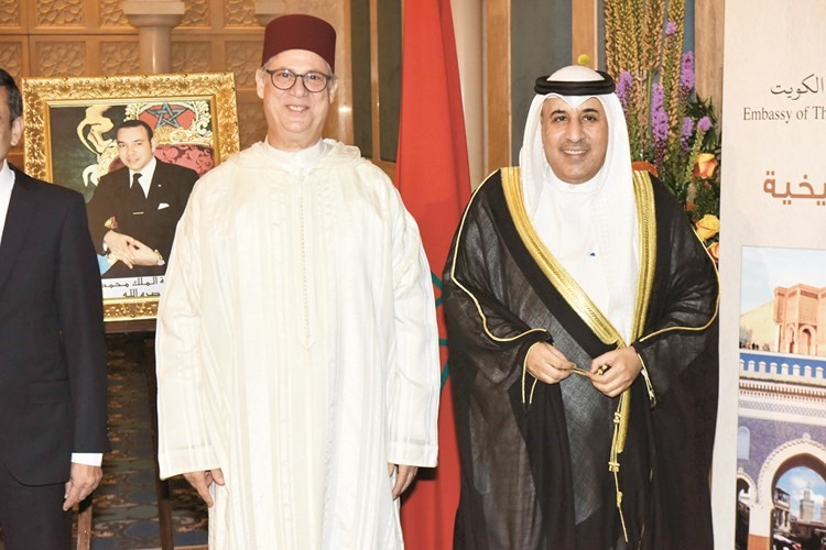 عزيز الديحاني مباركا﻿