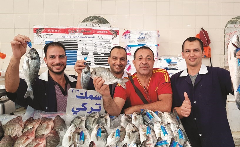 الباعة أحمد الخواجة وإبراهيم العراقي وعبدالجليل العراقي وصابر الخواجه﻿