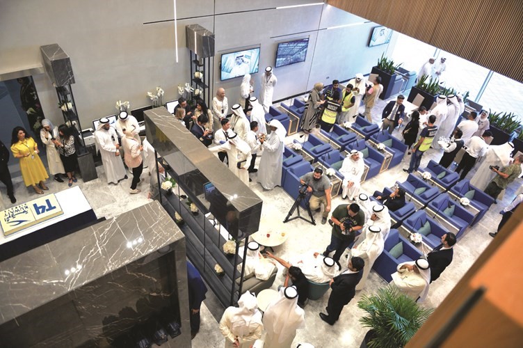 القاعة الجديدة مستعدة لاستقبال المسافرين﻿